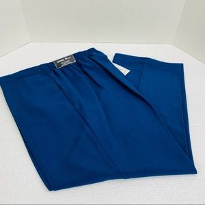 Alfred Dunner Blue classic fit pant size 18 short waist band elastic back Casual